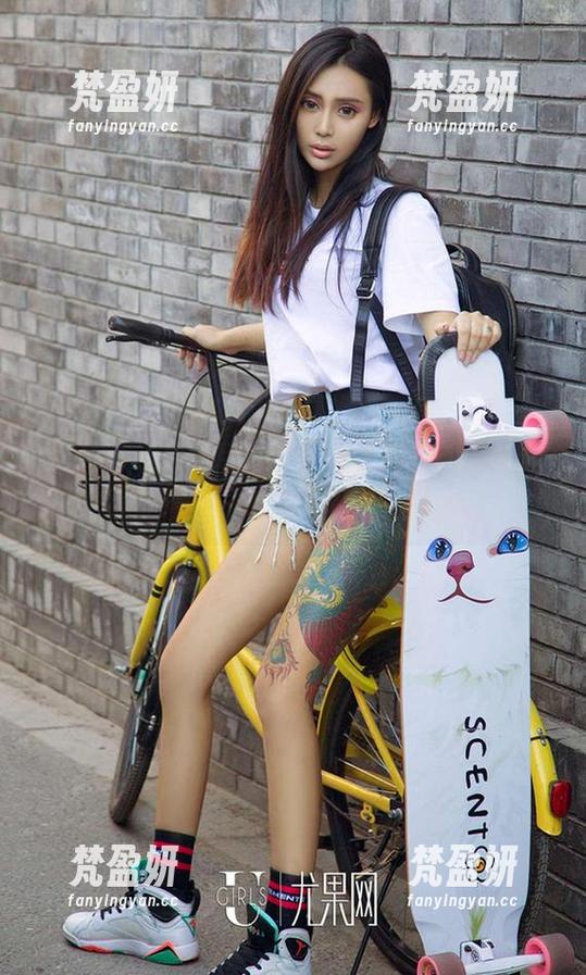 爱尤物 - 这组写真真让人不知是想追踪赵伊彤的温柔，还是认真做个品味者！-梵盈妍