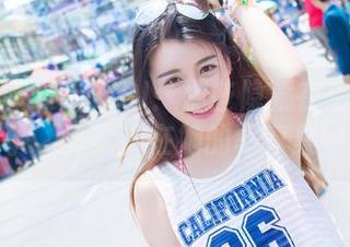 爱蜜社 - 夏茉GIGI：那些隐藏在毛衣里的故事，其实都在她的写真集中！