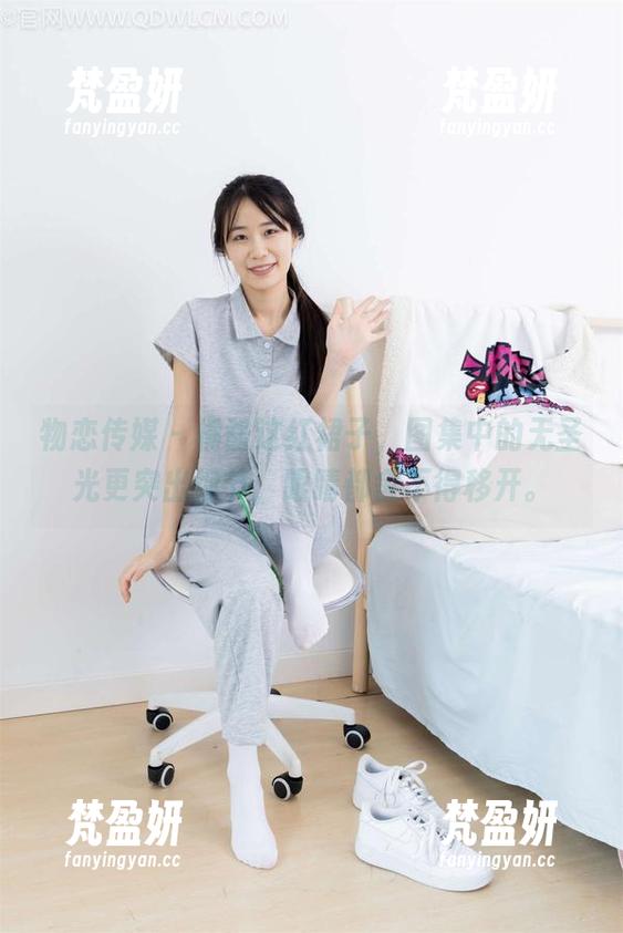 物恋传媒 - 橘酱这红裙子，图集中的无圣光更突出细节，眼睛都舍不得移开。-梵盈妍
