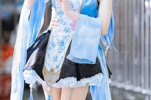 猫君君MaoJun今天穿护士服，原图就足够让你想治疗没错了，更新了解一下？