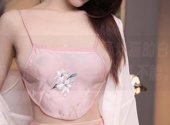 秀人网 - 看这Angela喜欢猫的白裙，图包里的无圣光让人欲罢不能。