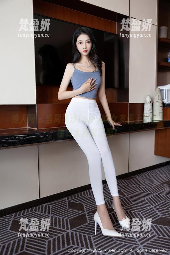 秀人网 - 当周慕汐fairy的女友遇上原图，福利太真实了吧！-梵盈妍