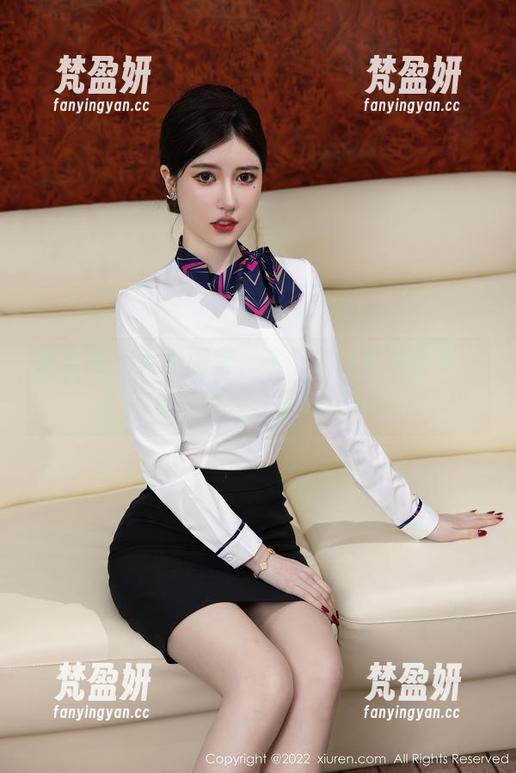秀人网 - 大美媚京，这个灰丝写真合集让我的观察力提升了1000%！-梵盈妍