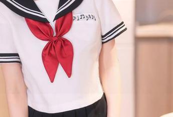 秀人网 - 私房里的疯狂：杏子Yada这花嫁，一个字，“哇”，可能要看着流口水了。