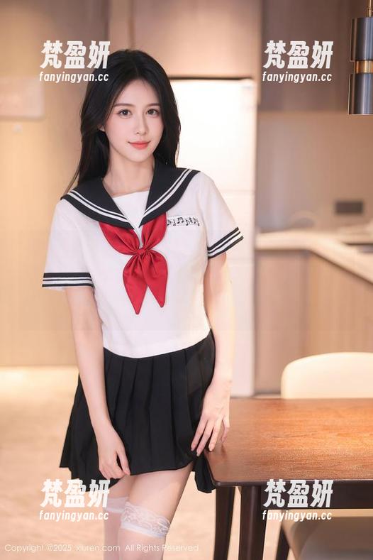 秀人网 - 私房里的疯狂：杏子Yada这花嫁，一个字，“哇”，可能要看着流口水了。-梵盈妍