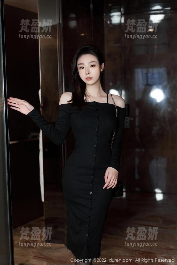 秀人网 - 泳池+沫晓伊baby：夏天快乐壁纸合集！（防晒哦）-梵盈妍