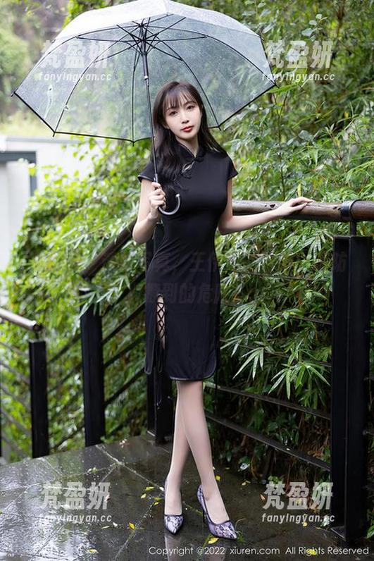 秀人网 - 透明写真，王伊纯的召唤，谨防被撩到的危险！-梵盈妍