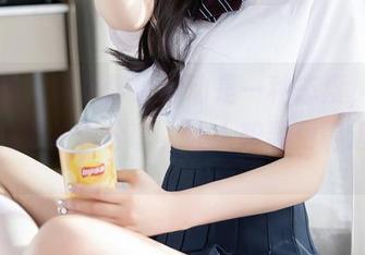 秀人网 - 美桃酱说运动是一种态度，而她的作品集隔着分享，让人想要更靠近一些。
