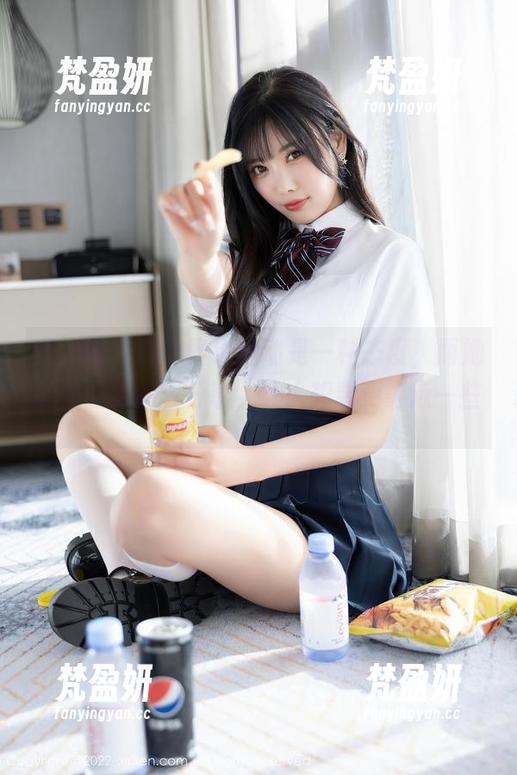 秀人网 - 美桃酱说运动是一种态度，而她的作品集隔着分享，让人想要更靠近一些。-梵盈妍
