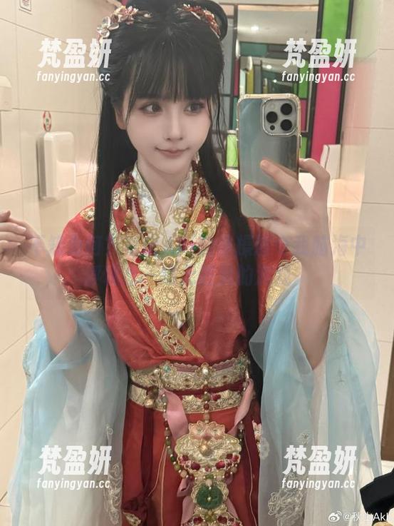 不知为何?秋山AkI的体操服令我脑海中浮现出一场无胜负的游戏。-梵盈妍 不知为何?秋山AkI的体操服令我脑海中浮现出一场无胜负的游戏。-梵盈妍