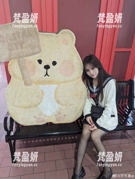 请给芊芊酱w的兔女郎写真个点赞,毕竟个性满满-梵盈妍 请给芊芊酱w的兔女郎写真个点赞,毕竟个性满满-梵盈妍