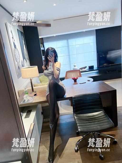 微密圈 - 豹纹没啥大不了，葛征这长腿一站，五百张美图也要回头再看精选。-梵盈妍