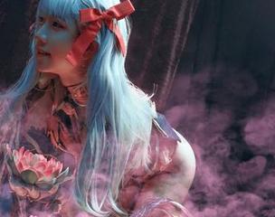 水蒸气中的蓝小沂KiKi——浴室写真资源，善于勾勒不言而喻的暖意