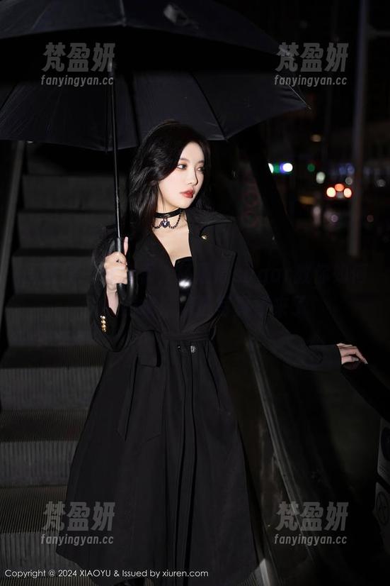 语画界 - 泳装季，杨晨晨sugar教你如何优雅溅水：精选写真集来了-梵盈妍