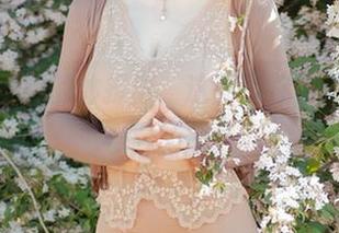 超皮皮皮奶的体操服，这画风你也敢想象的写真图册！
