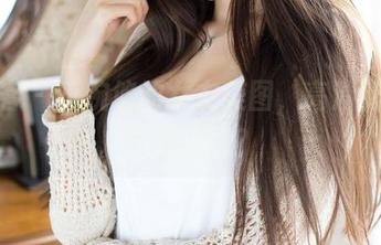 青豆客 - 王婉悠的女友美图，高清到可以做墙纸吗？