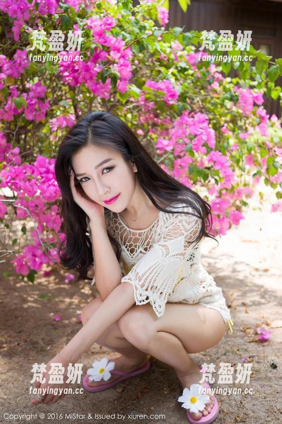 魅妍社 - 图册犹如时光机，陈雅漫VICKY一穿连体衣，恍如穿越到未来！-梵盈妍