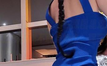 微密圈 - 皮衣？黎允熙在原图里这发力，我这气质都不敢跟她比，嘿嘿。